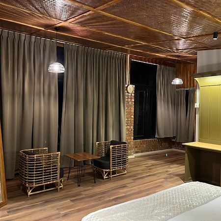 Hotel Cave Hill By Ferns à Āīzawl Extérieur photo