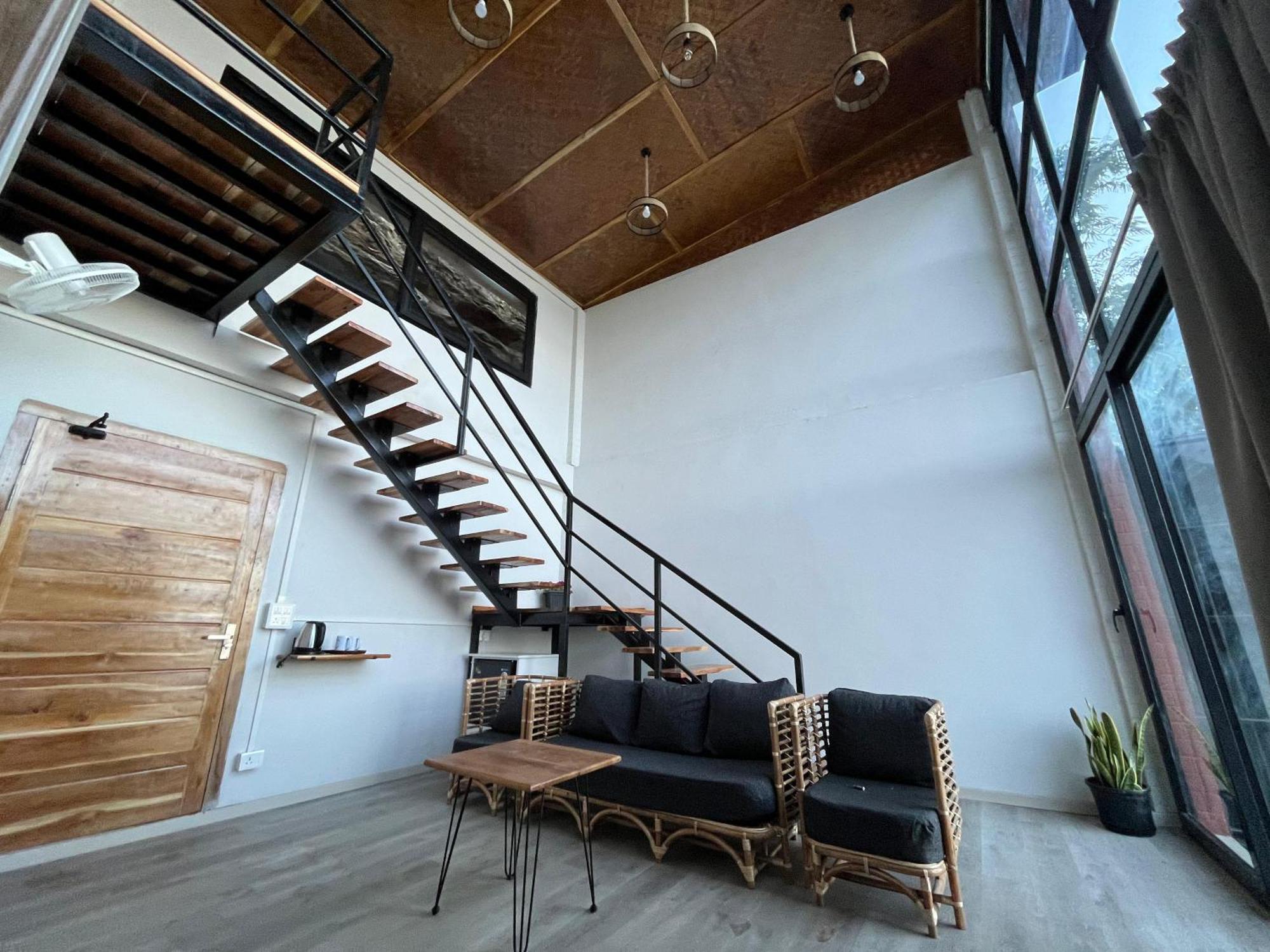 Hotel Cave Hill By Ferns à Āīzawl Extérieur photo